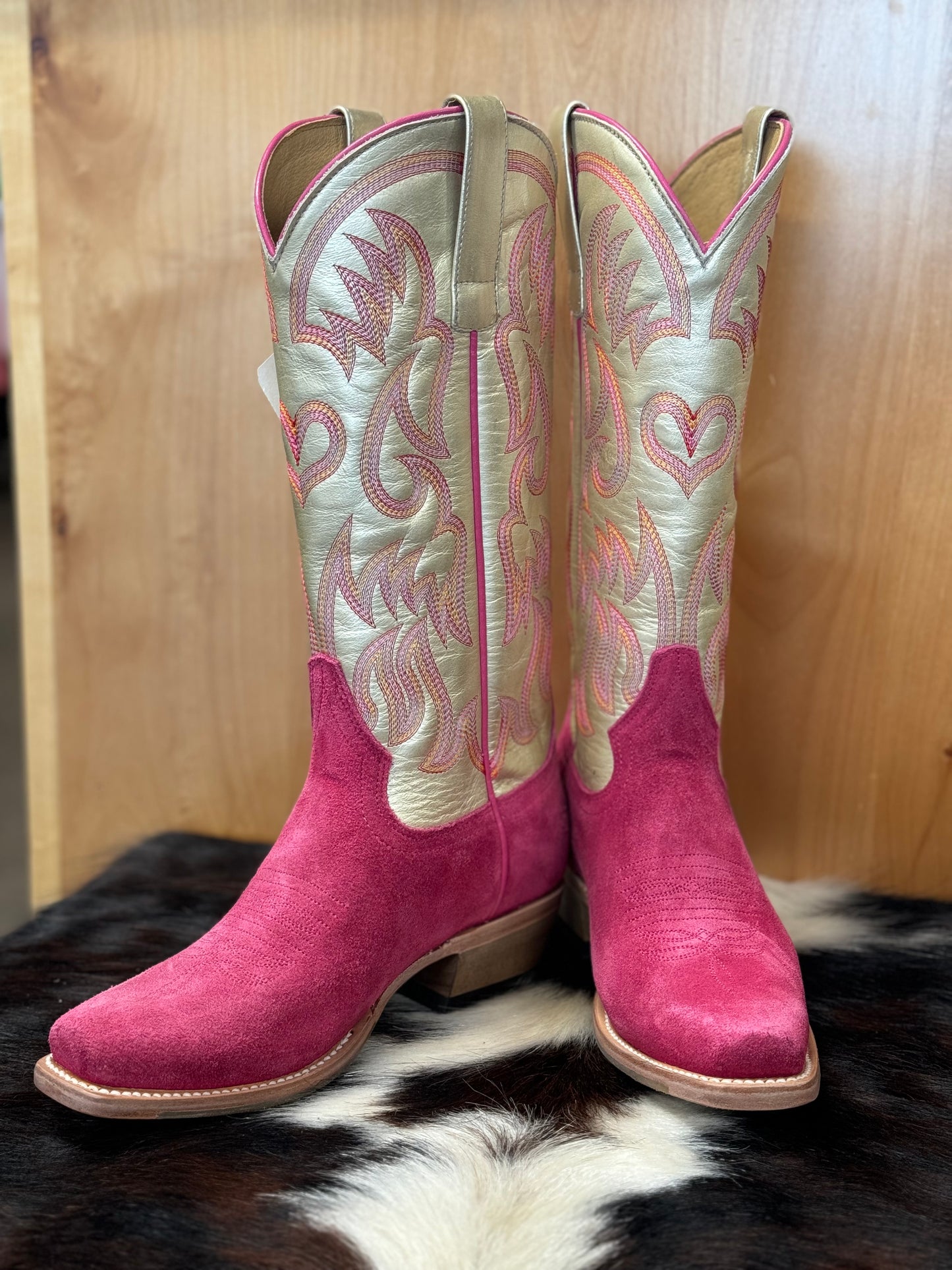 GOLDEN DAZE PINK BOOTS