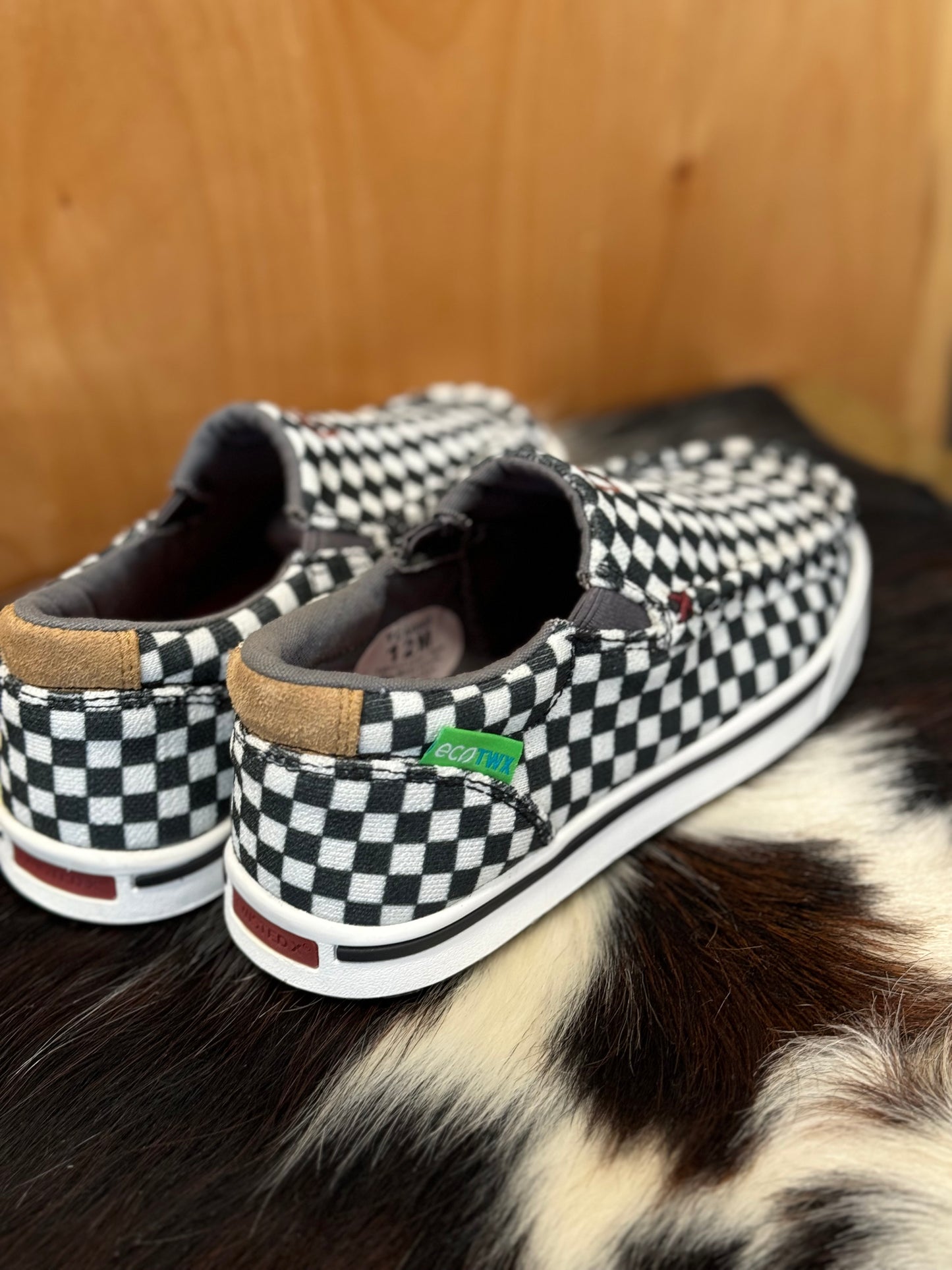 CHECKER BOARD SLIP ON