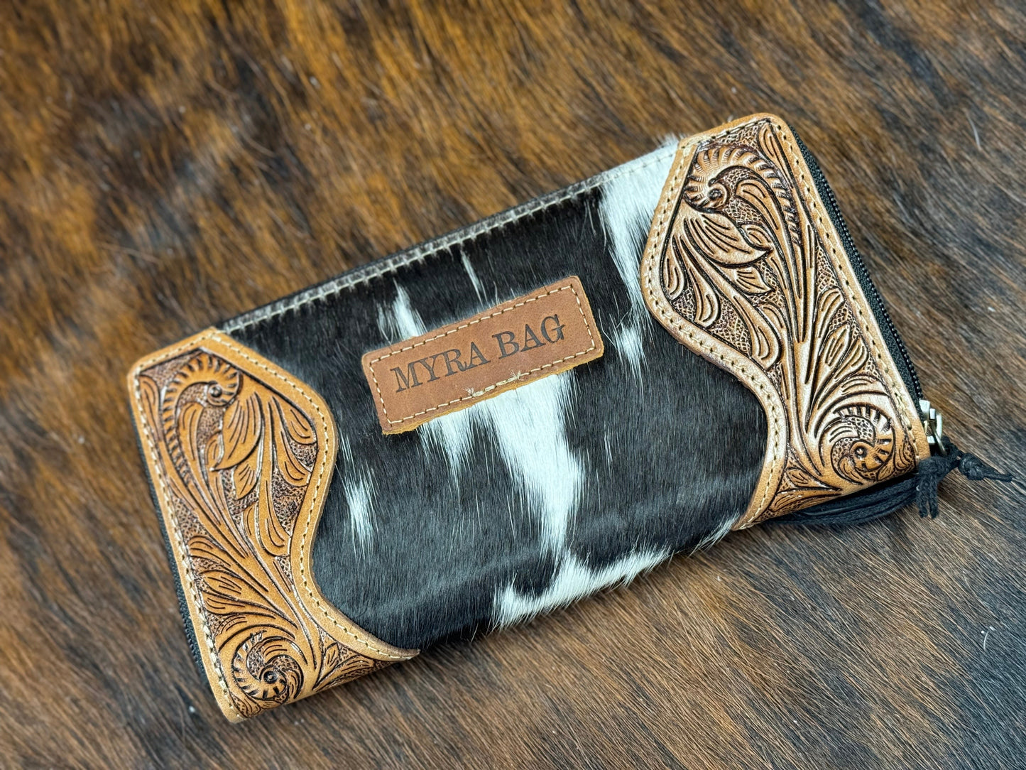 TOOLED SIDED WALLET