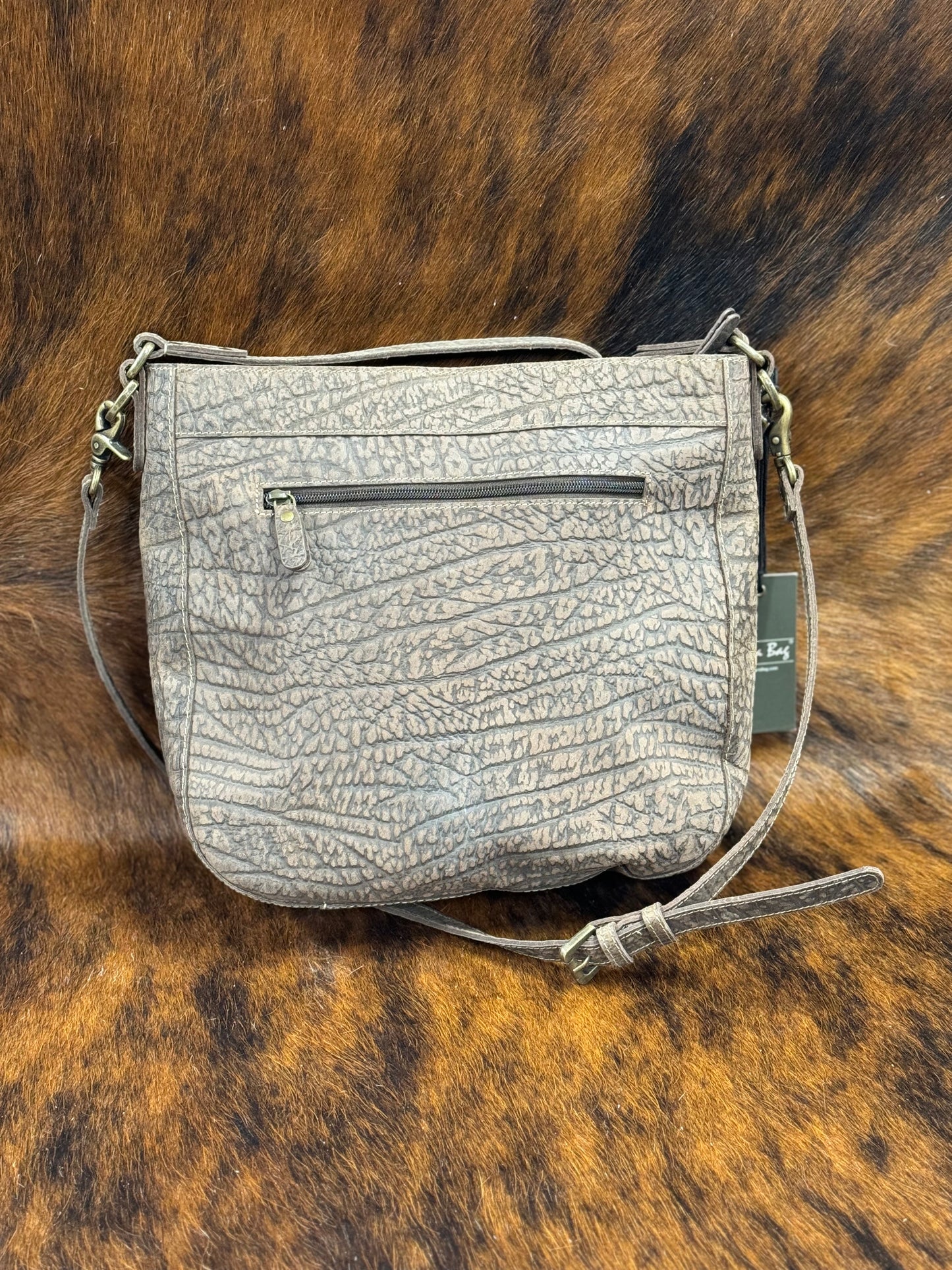 GREY CRISSCROSS MED PURSE